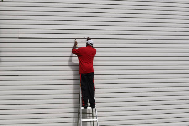 Siding Removal and Disposal in Pico Rivera, CA